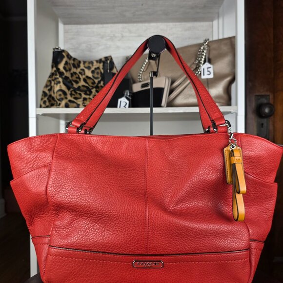 Coach Park Carrie Tote Cranberry Red Orange Pebbled Leather F23284 ๐ - Picture 4 of 16